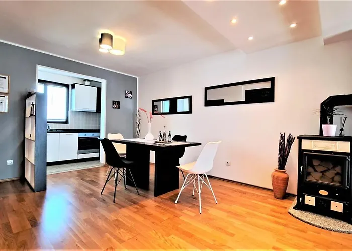 Urban Premium Apartments (Adults Only)